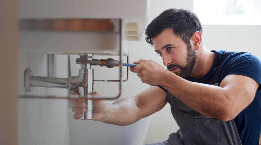 Expert burst pipe repair services in Bradleyville, MO